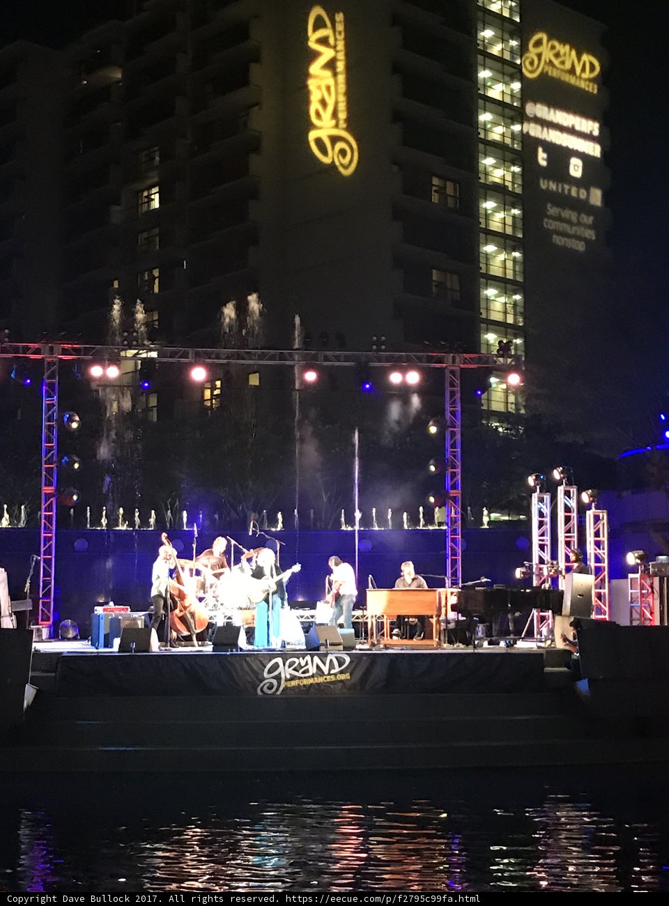 Night Concert by the Urban Metropolis