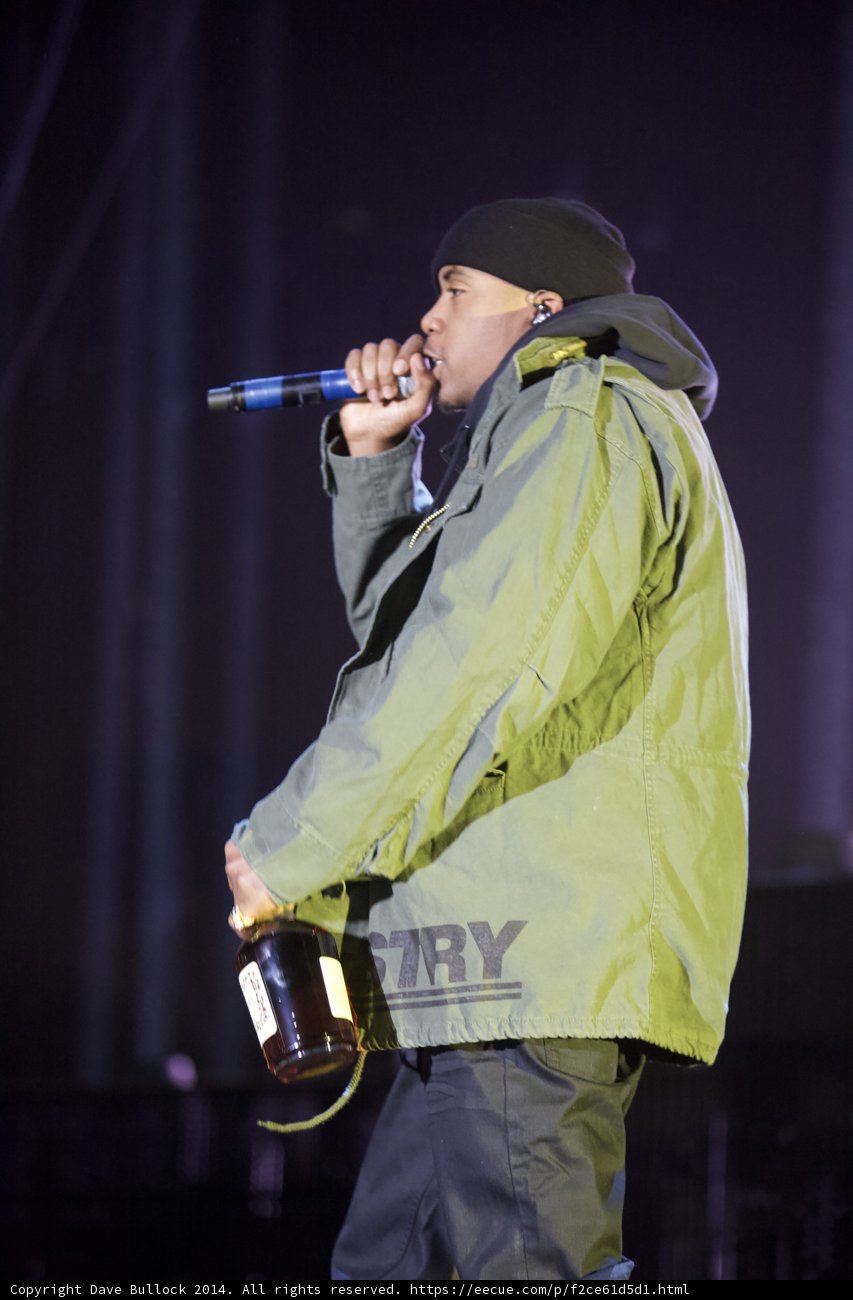 Solo Performance in Green Jacket