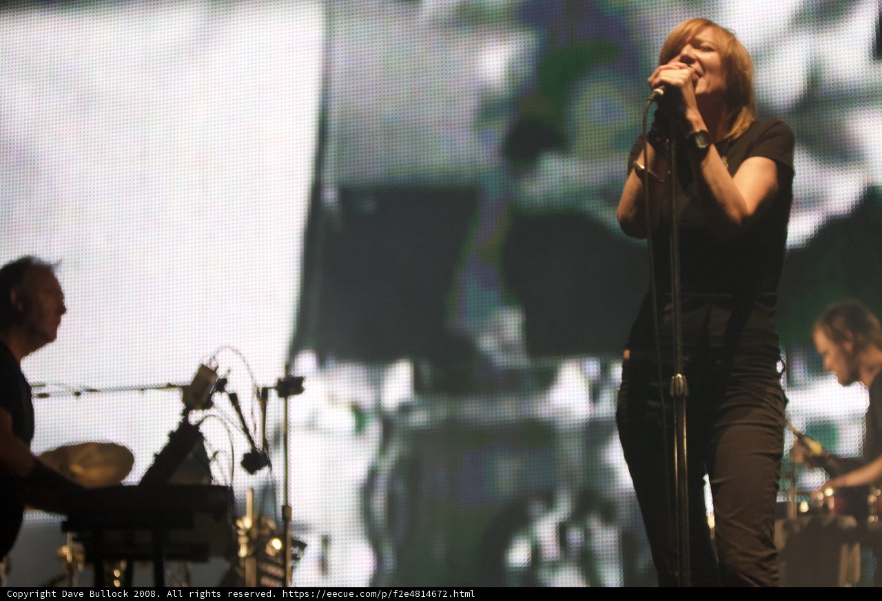 Beth Gibbons rocks Coachella