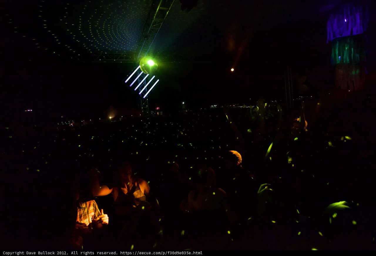 Glow in the Dark Concert Craze