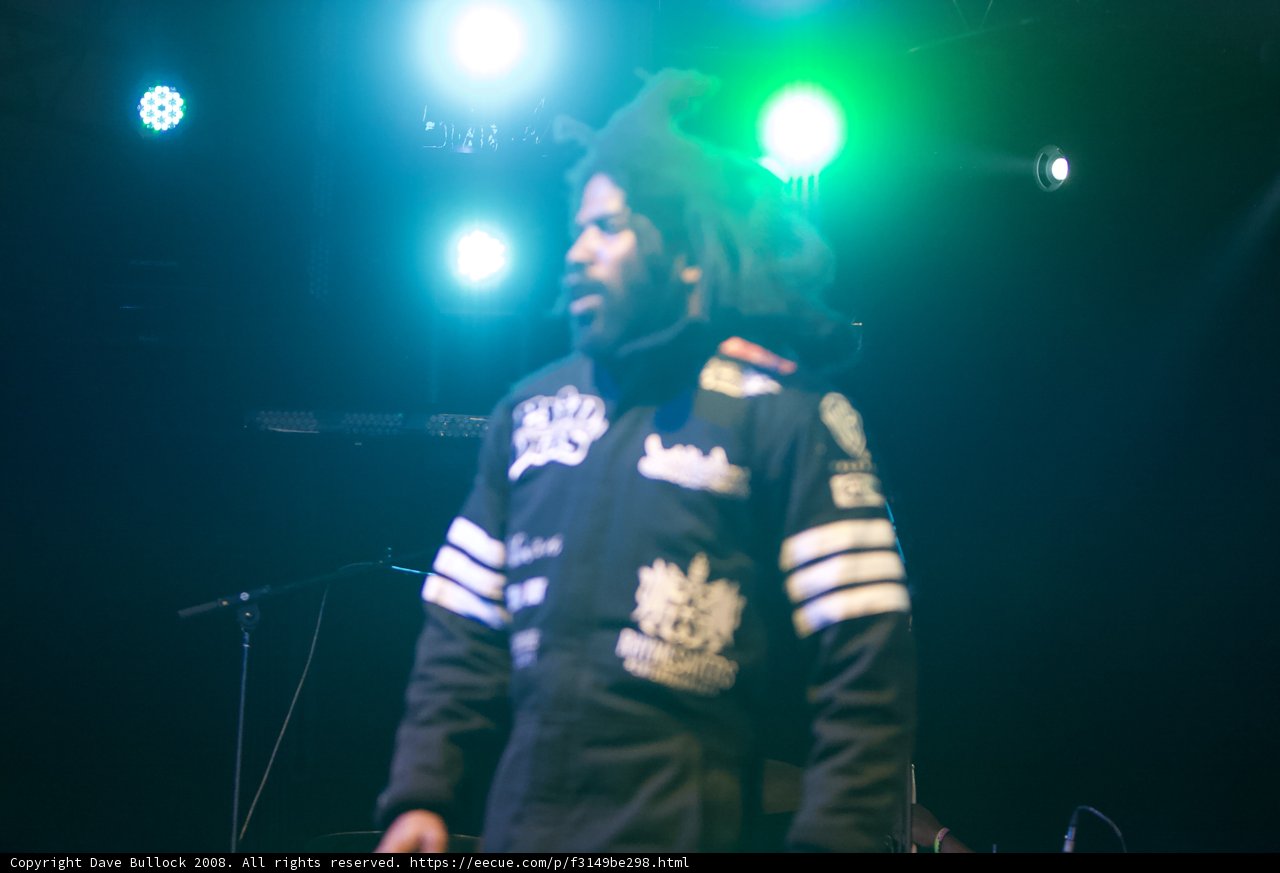 Spotlight on the Dreadlocked Performer