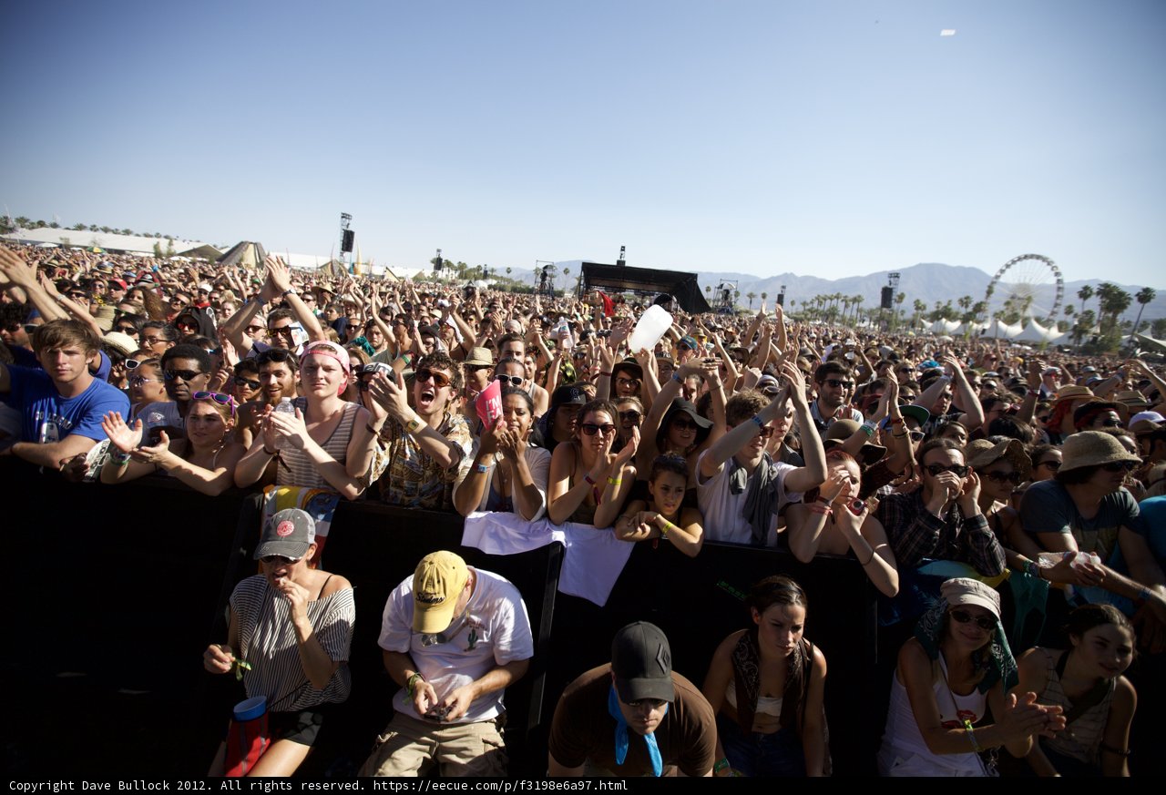 Coachella 2012: A Sea of Faces and Hats
