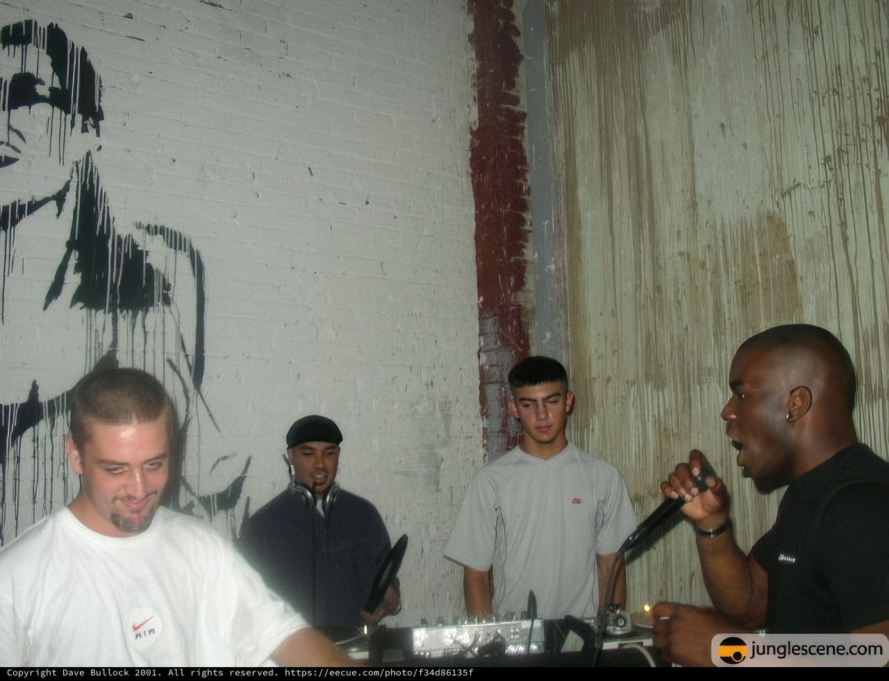 Mic Check at the Graffiti Club