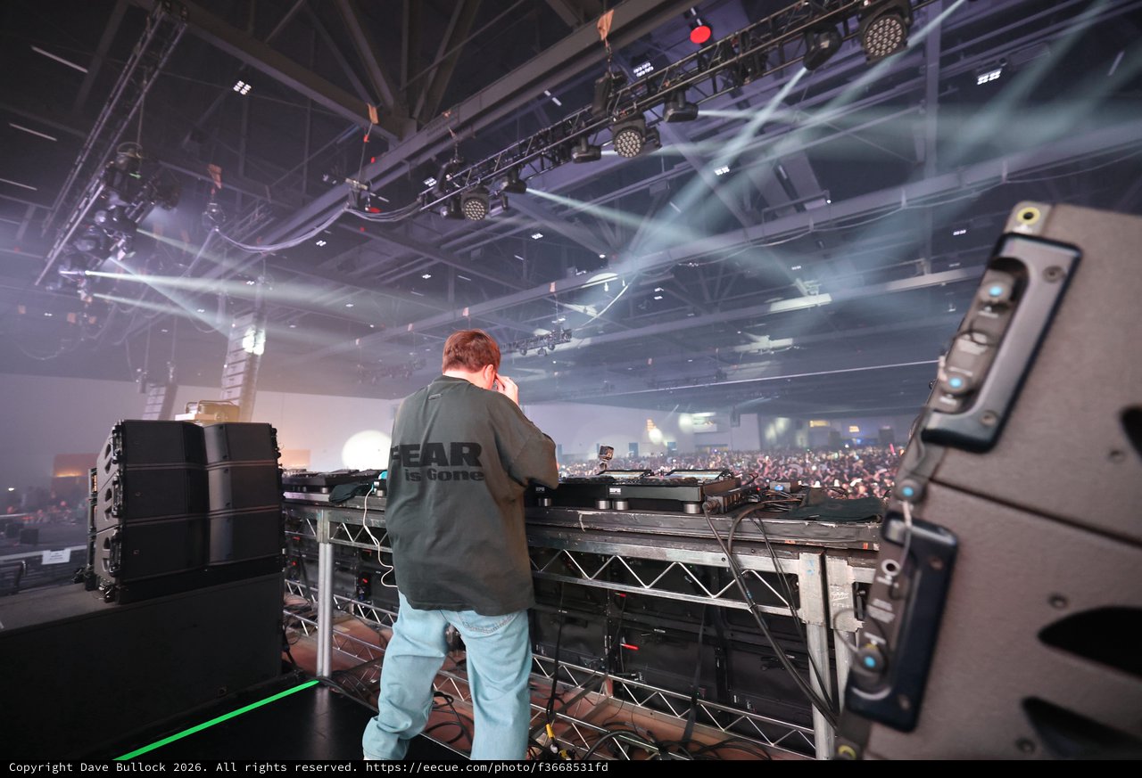 DJ Commands Massive Crowd at Wobbleland Festival 2026