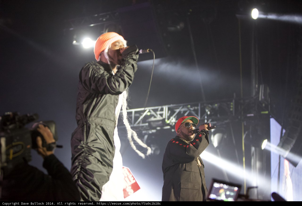 Hats Off to the Performers