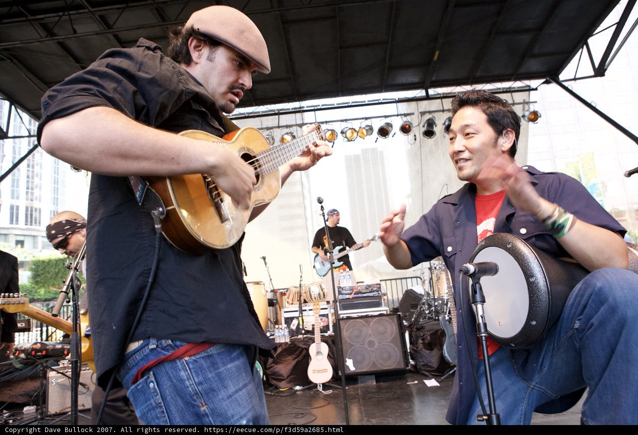 Hiroyuki Kobayashi Performing with Ozomatli