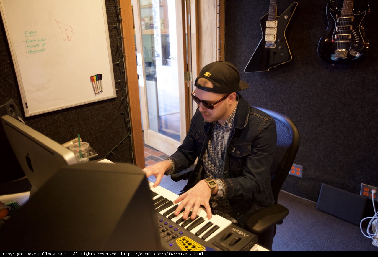 Playing the Electronic Keys