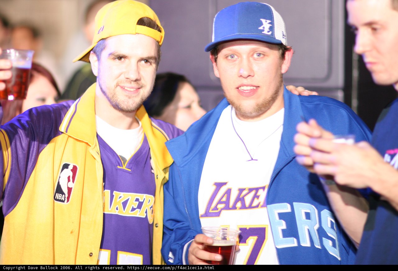 Lakers Fans Unite
