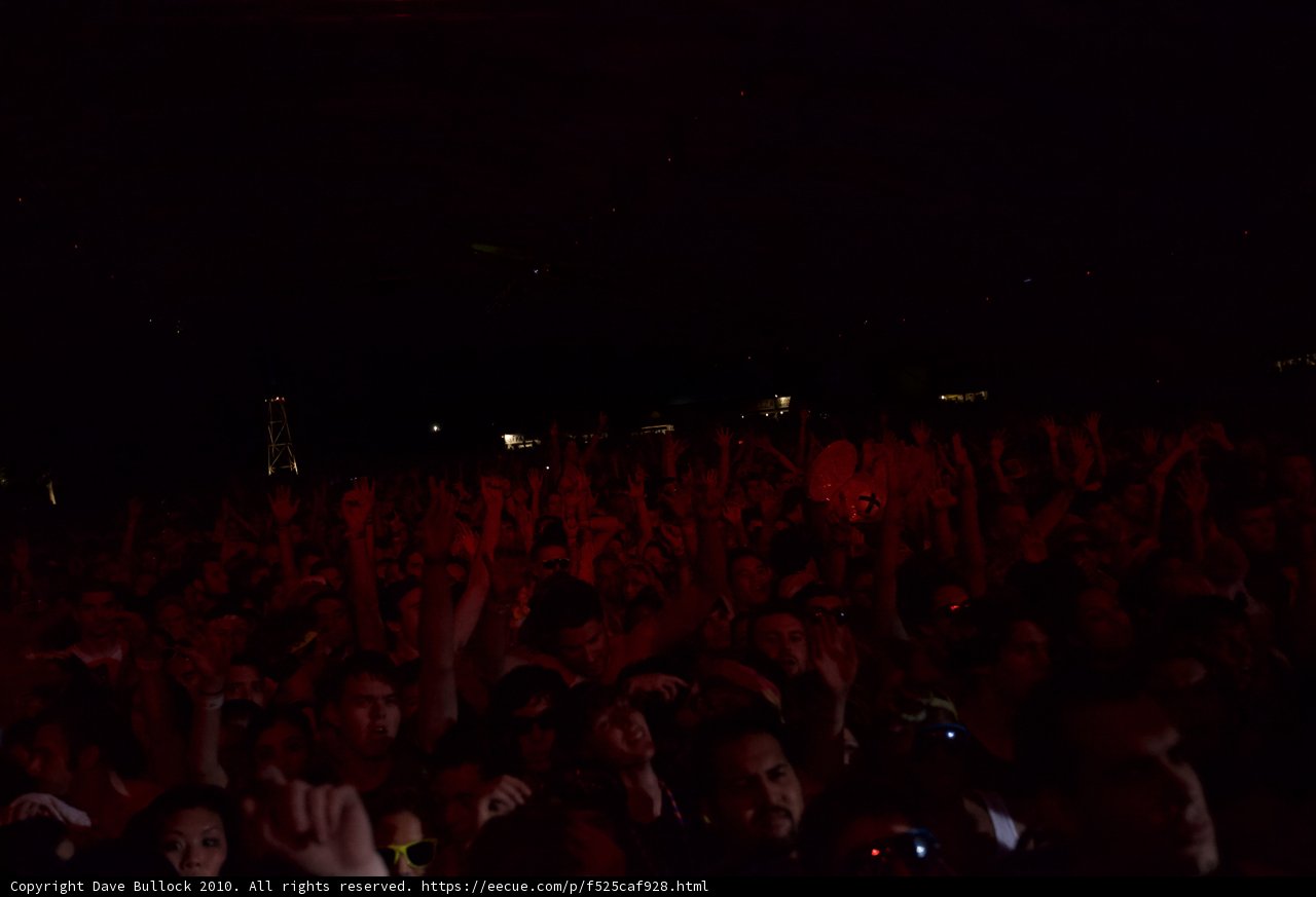 Cochella Friday 2010 Rocks the Crowd
