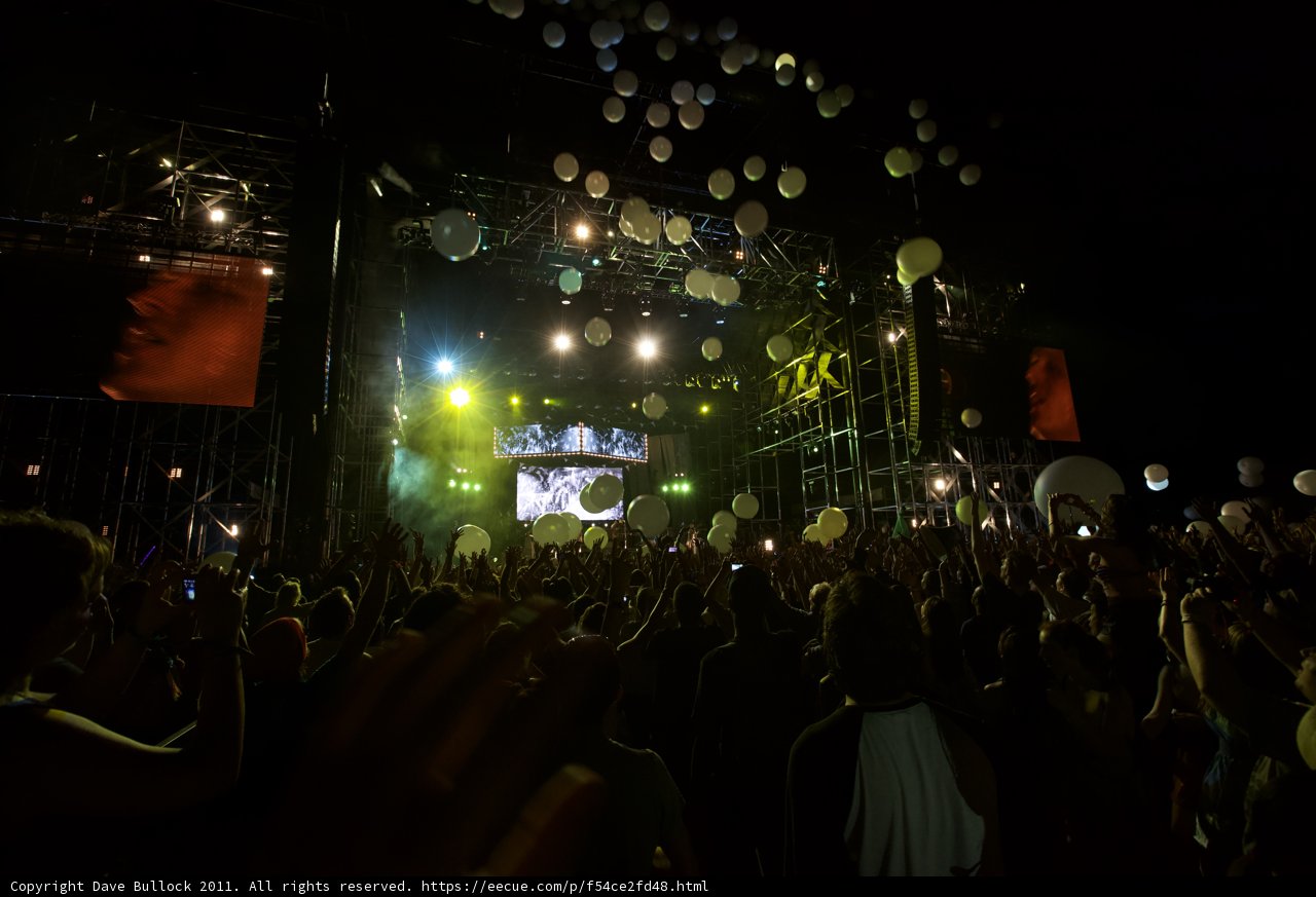 Balloons and Beats at Coachella 2011