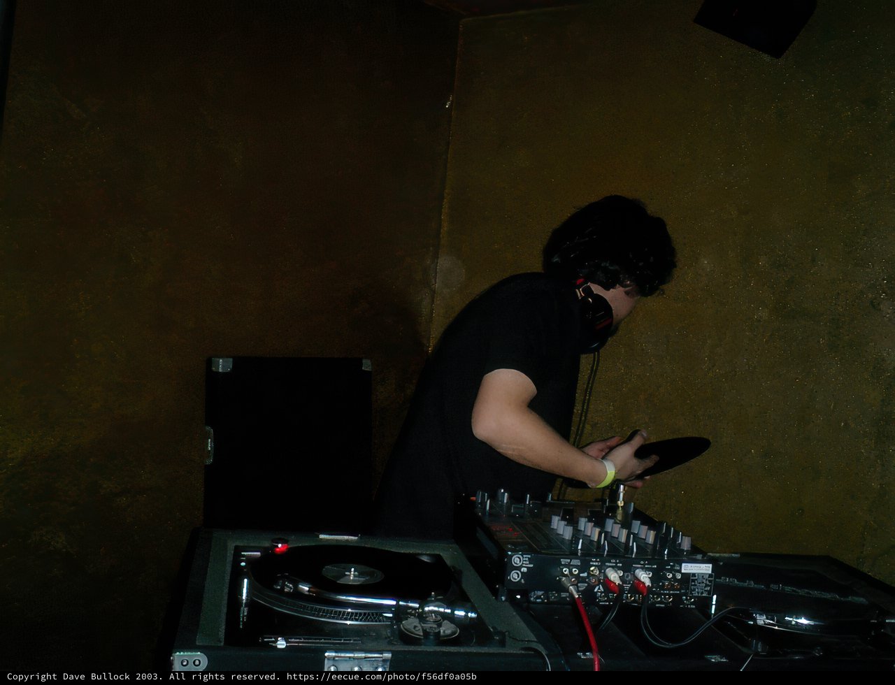 Last Minutes of 2003 with the Teen Deejay