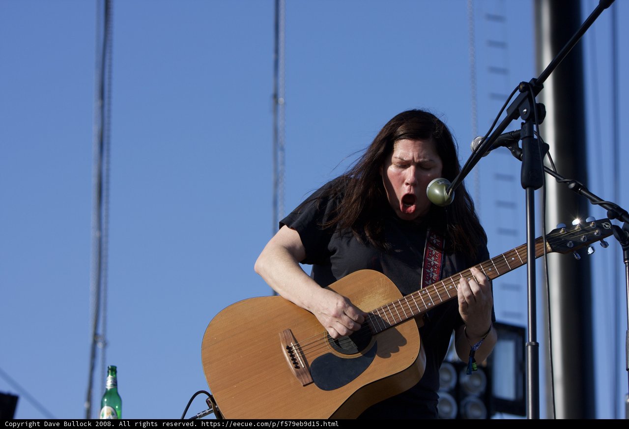 Kim Deal's Acoustic Set at Coachella 2008
