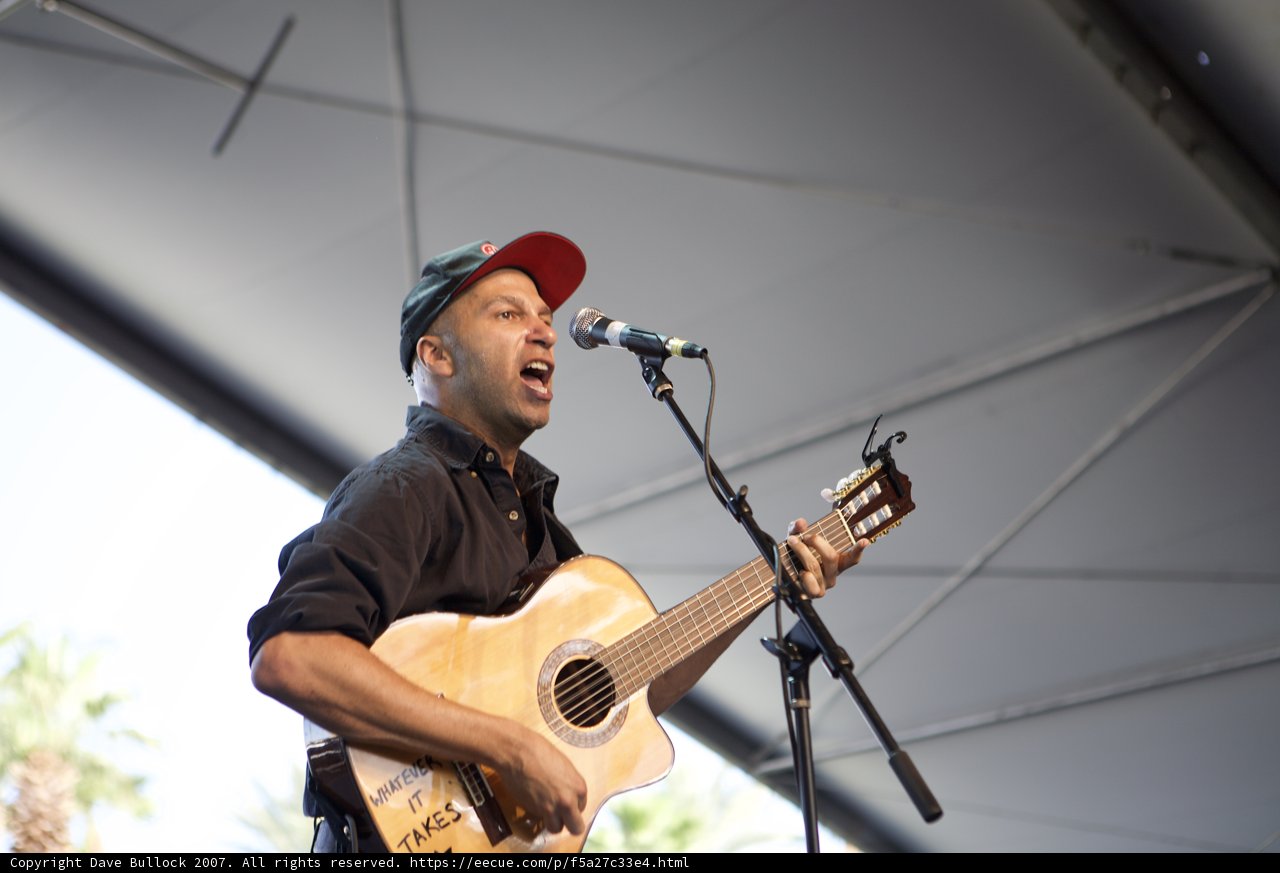 Tom Morello Rocks Coachella with his Acoustic Set