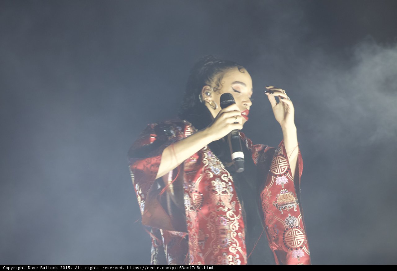 FKA twigs Portrait Singing Eyes Closed Baby Hairs Hoop Earrings Red Lipstick Red Brocade Kimono Chinese Patterns Expressive Hand