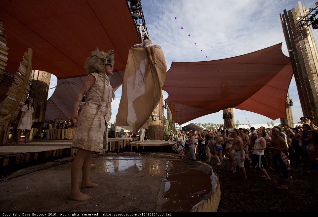 A Feminine Feature on the Festival Stage