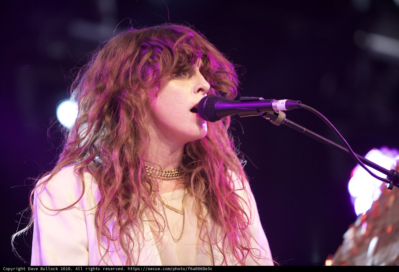 Victoria Legrand's Electrifying Microphone Performance