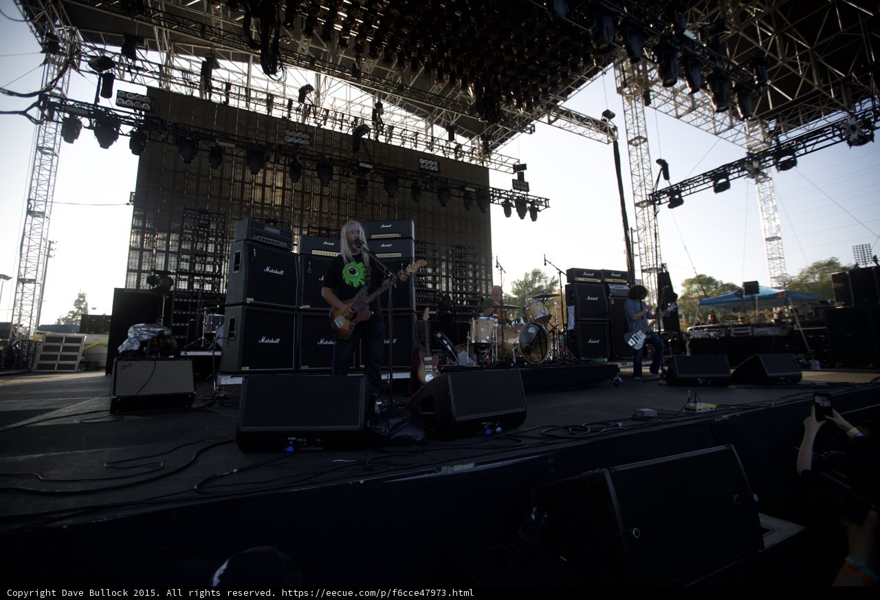 Dinosaur Jr. Wide Stage