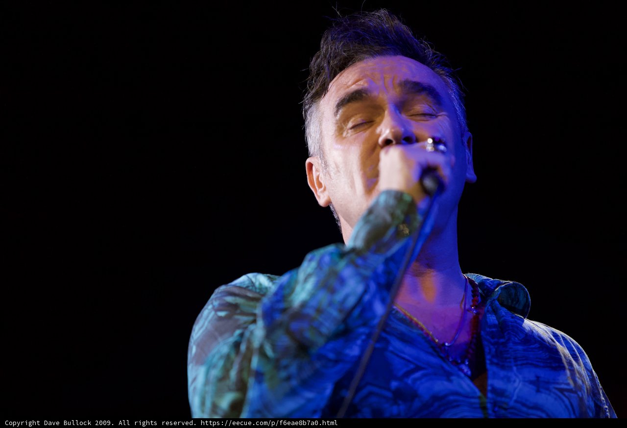 Morrissey takes the stage with his microphone