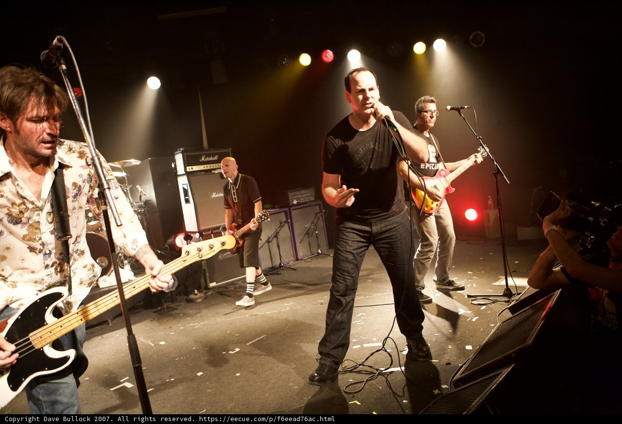 Bad Religion Rocks the Glasshouse