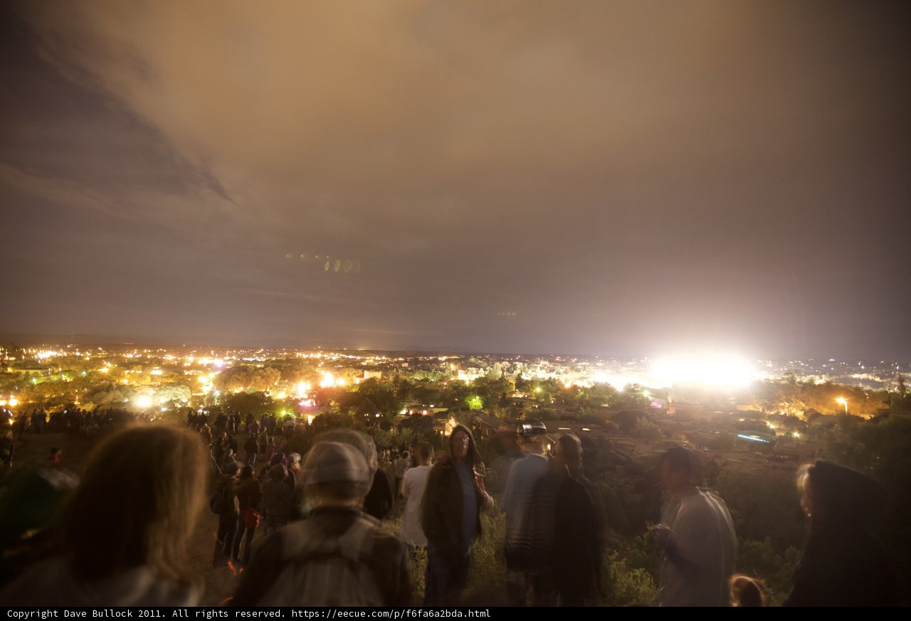 Spectacular Fireworks Display Lights Up the Night Sky
