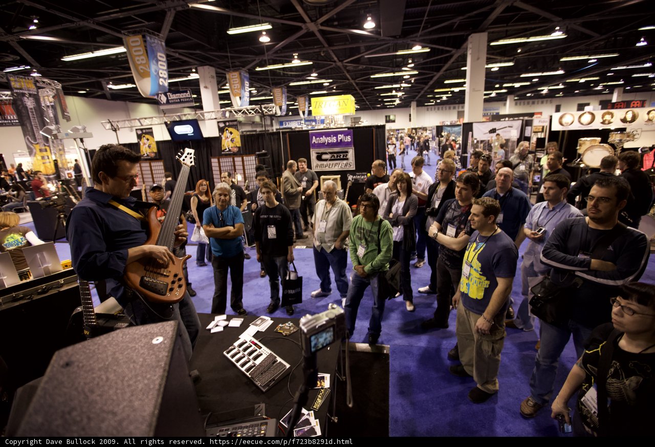 Guitarist rocks the NAMM Convention