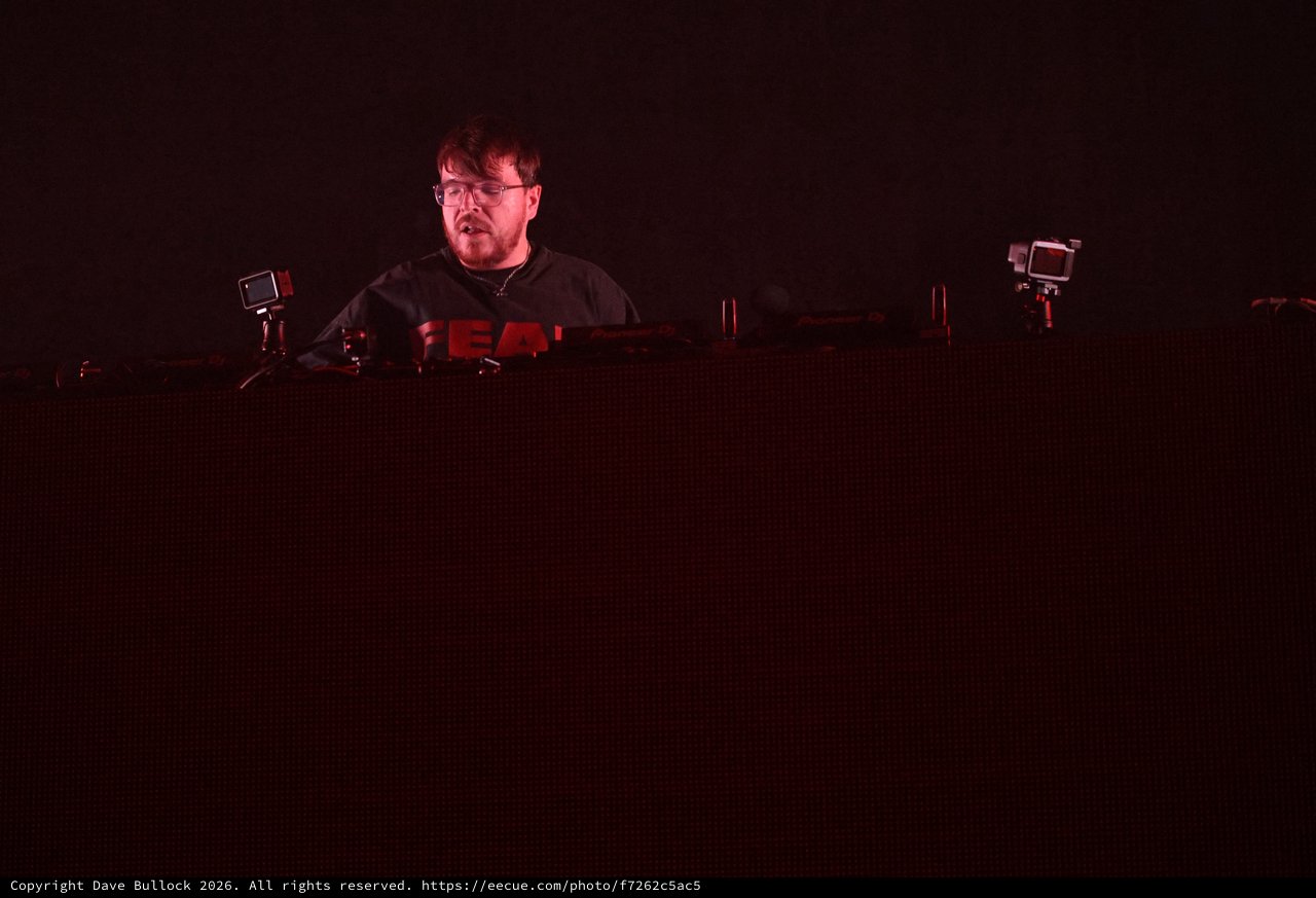 DJ Performs Under Red Light at Wobbleland 2026