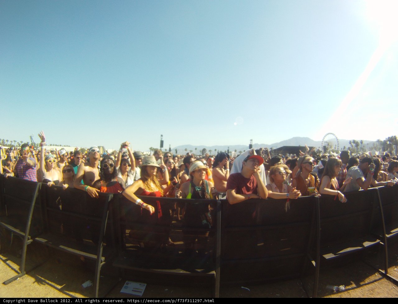 Concertgoers Raise the Roof