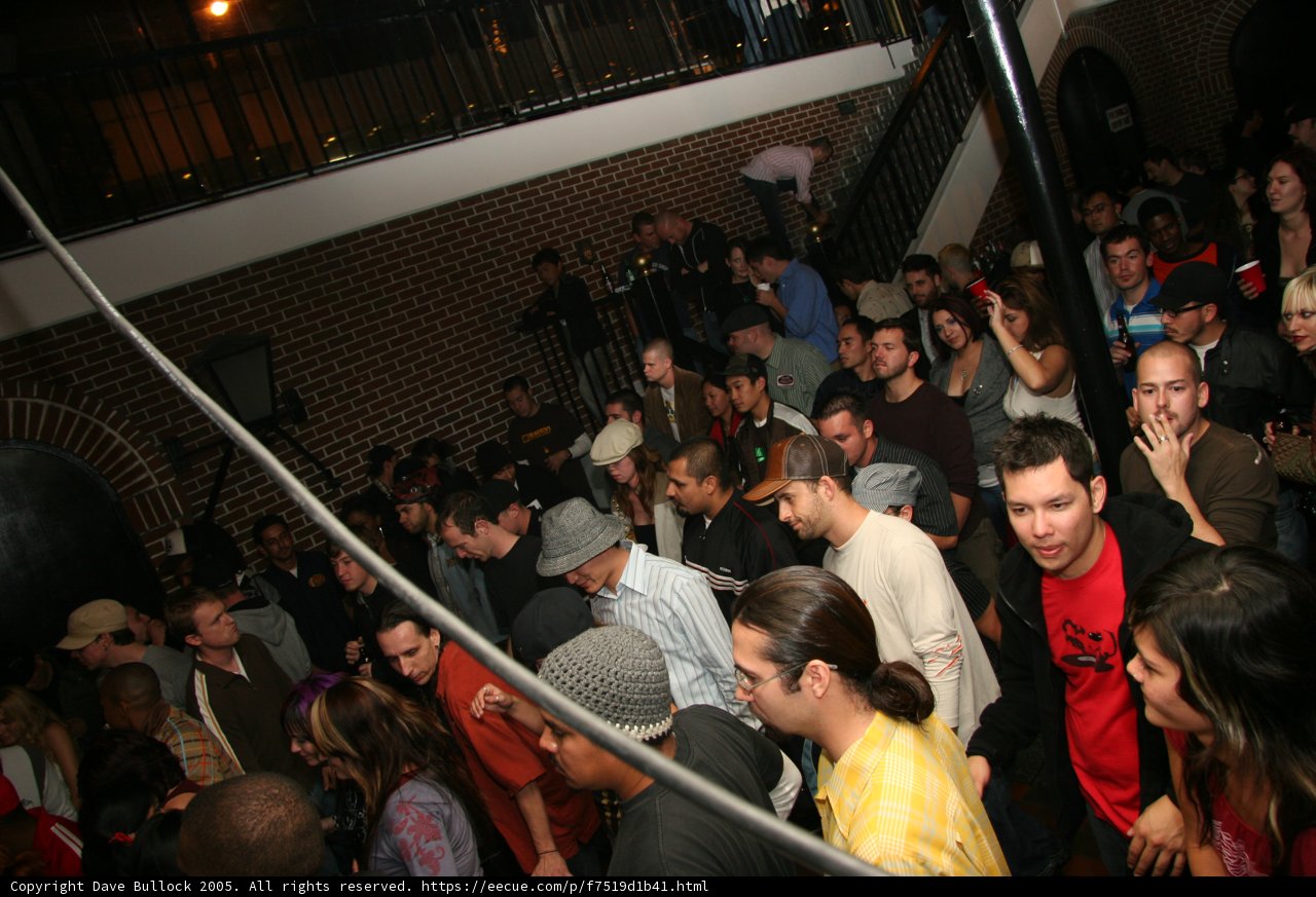 Nightclub Zealots