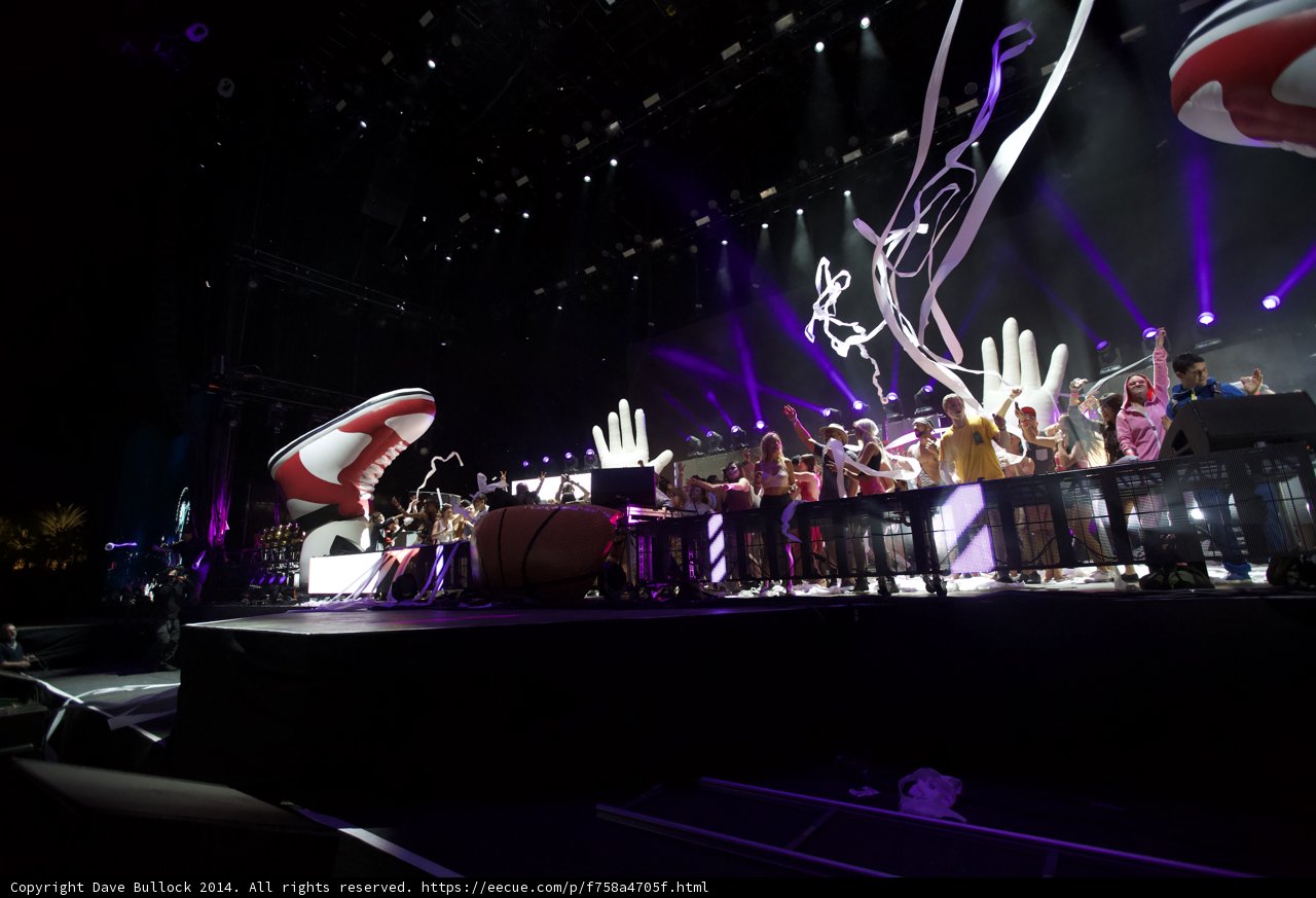 Drumming up the Crowd