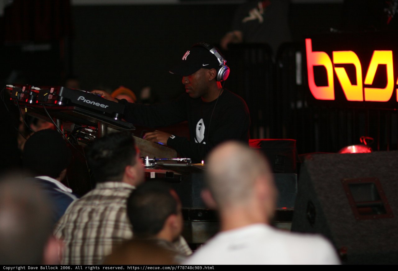 Merging Beats with the Crowd