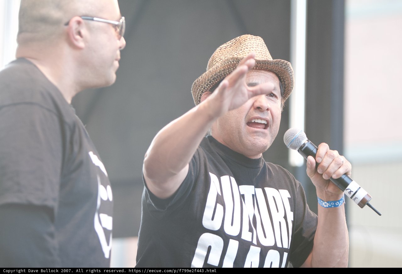 Dynamic Duo with Microphones