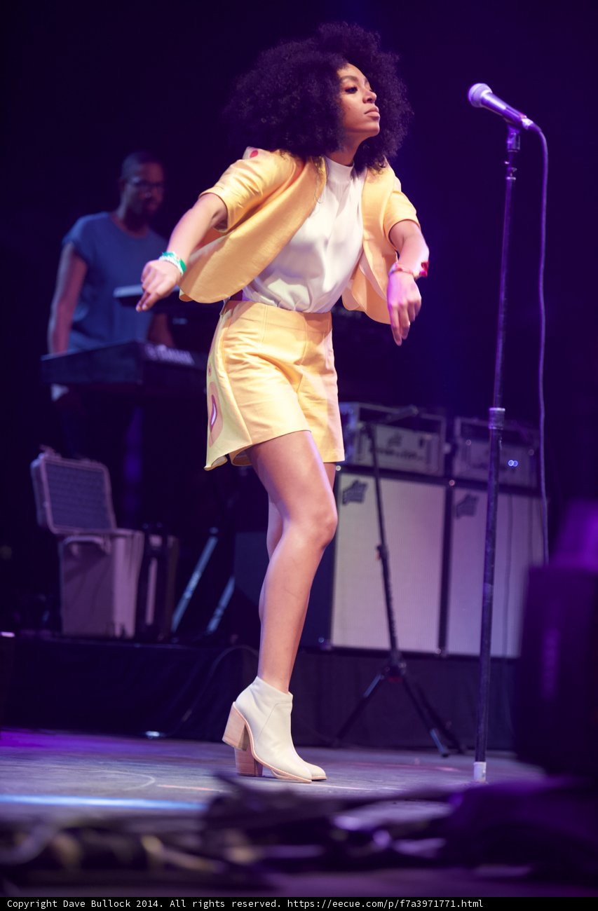 Solange's Solo Stage Performance