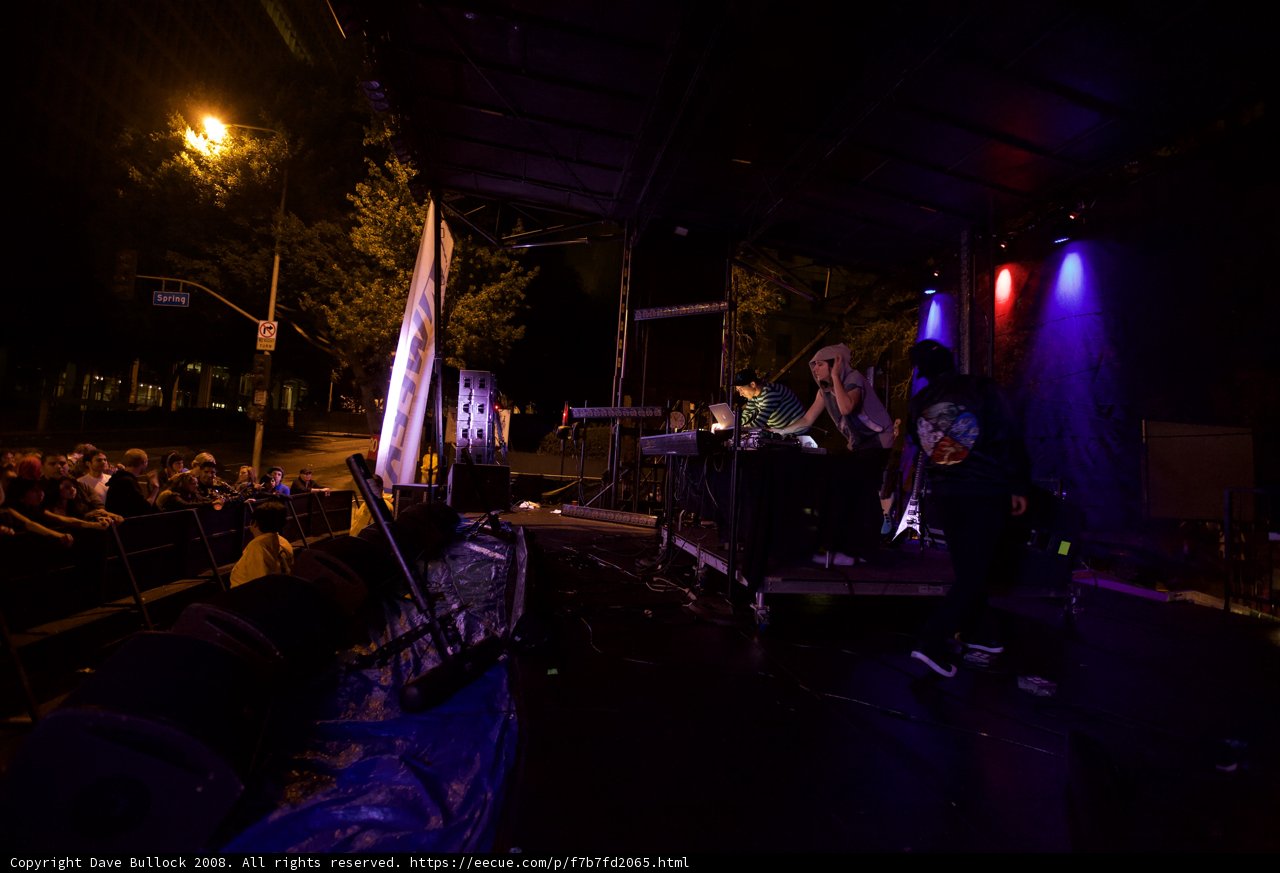 Music Performance on an Urban Stage