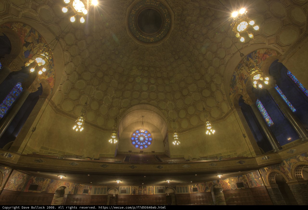 The Grandeur of Wilshire Temple's Interior