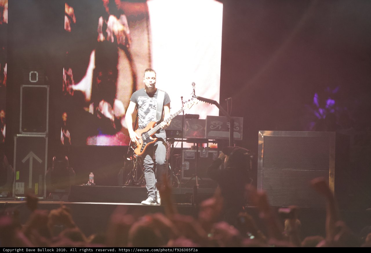 Christopher Wolstenholme electrifies Coachella crowd with guitar performance