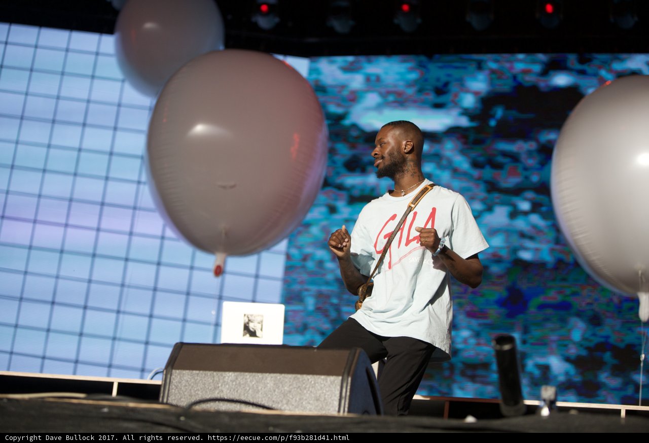 Balloon Man Takes the Stage