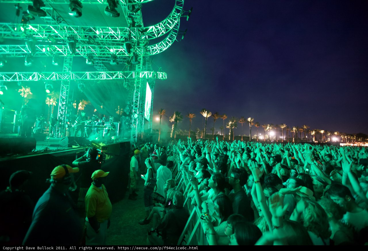 Green Lights and Roaring Crowd at Coachella 2011