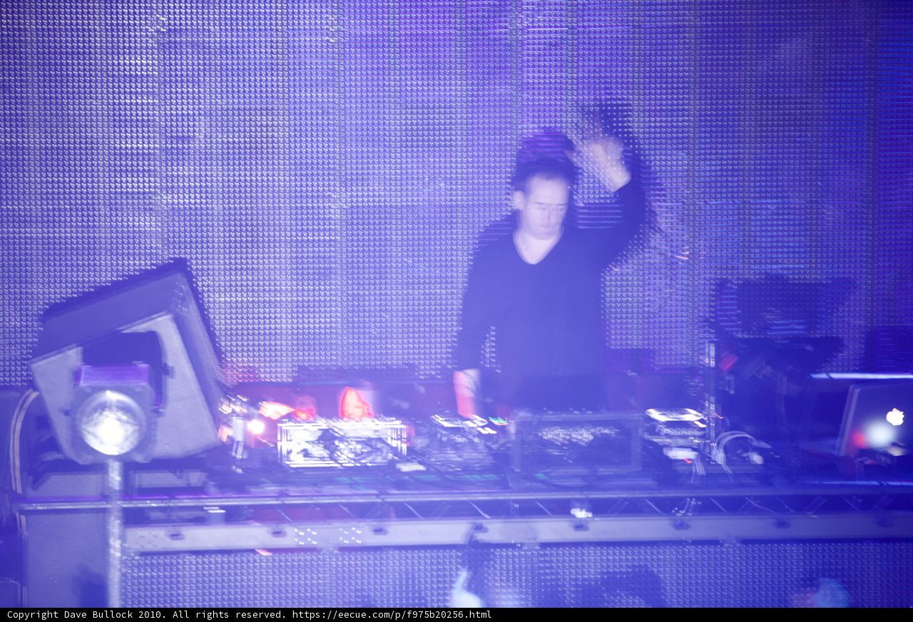 Pumping up the Crowd