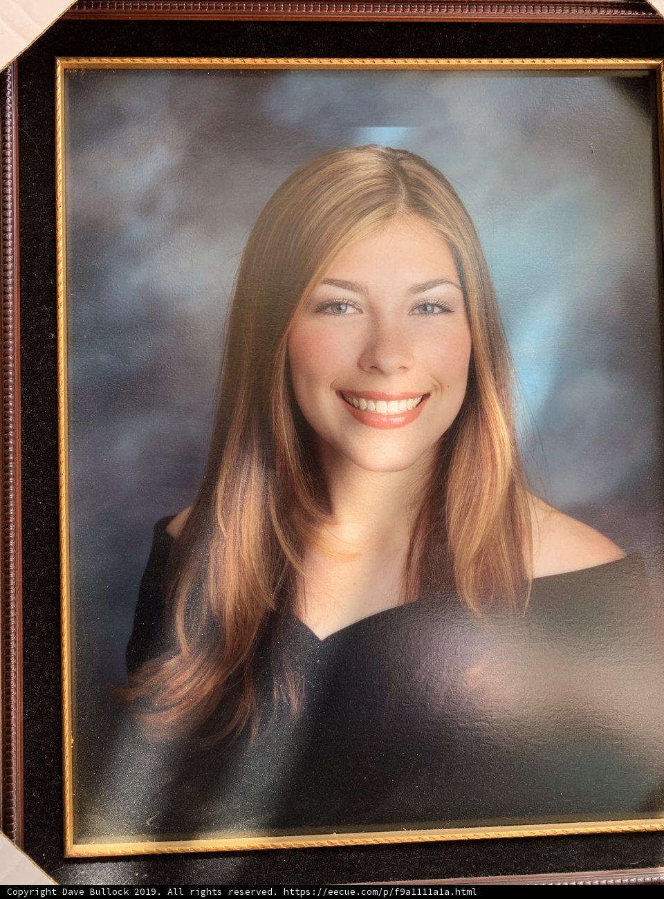 Captivating Smile in a Beautiful Frame