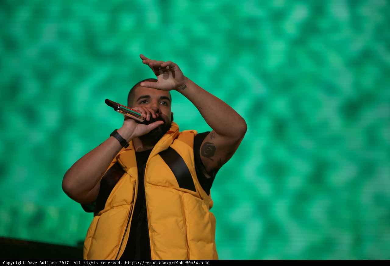 Drake rocks the stage