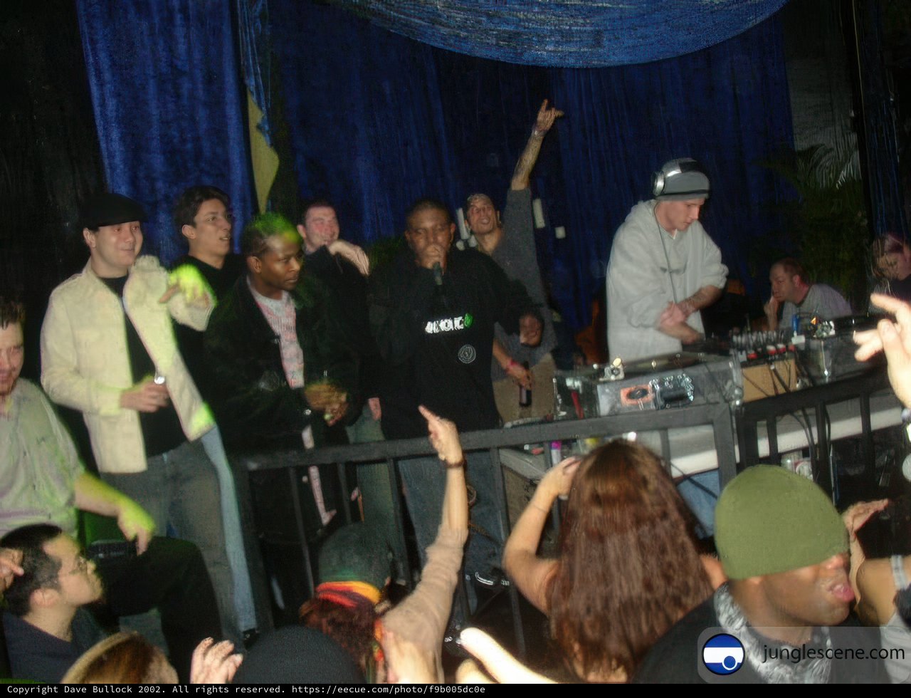 Party with the deejays