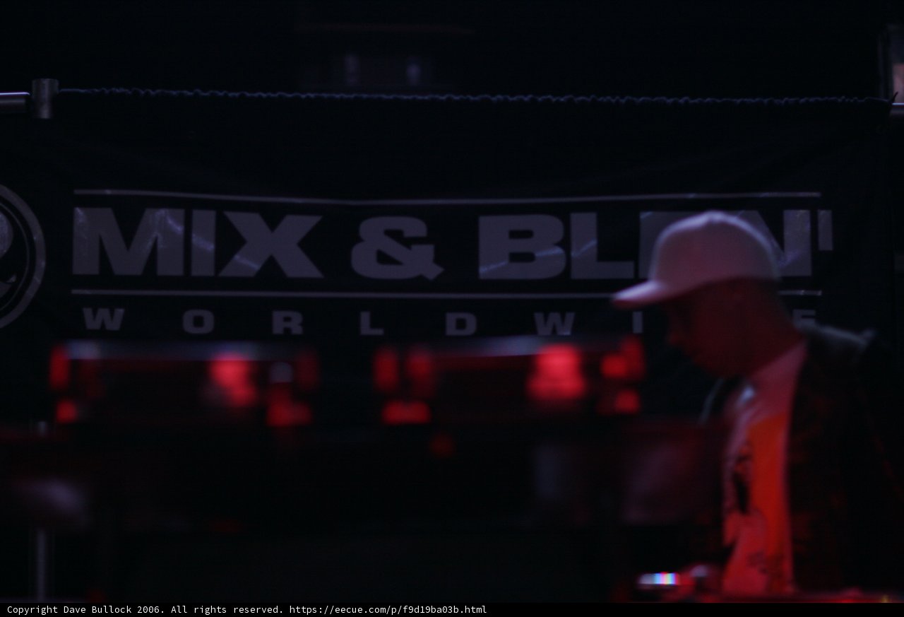 Mix & Blun World Tour Gets the Crowd Pumped Up