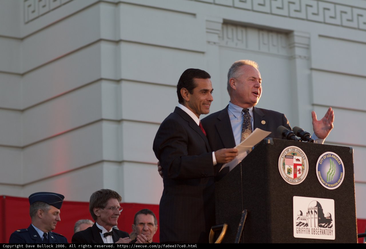 Villaraigosa and Nimoy Address the Crowd at Press Conference