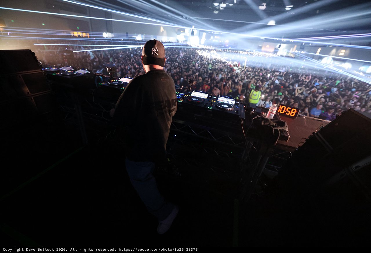 DJ Commands Massive Crowd at Wobbleland 2026