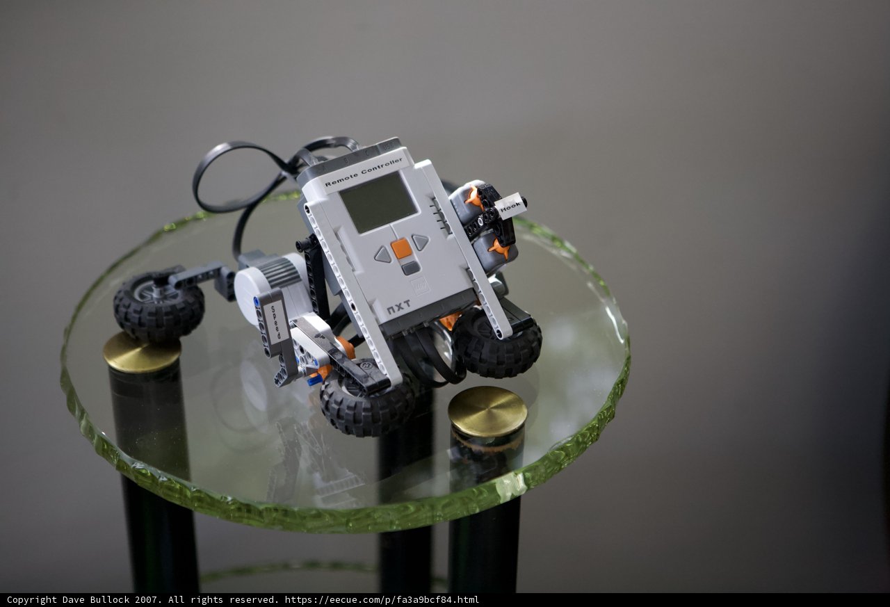 Lego Robot conquers Glass Table