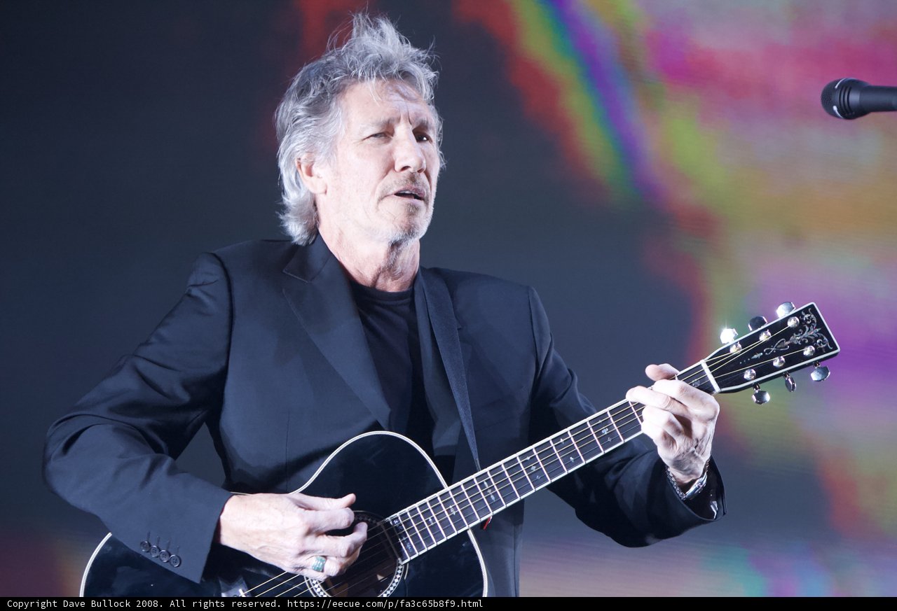 Roger Waters' Acoustic Performance at Coachella 2008