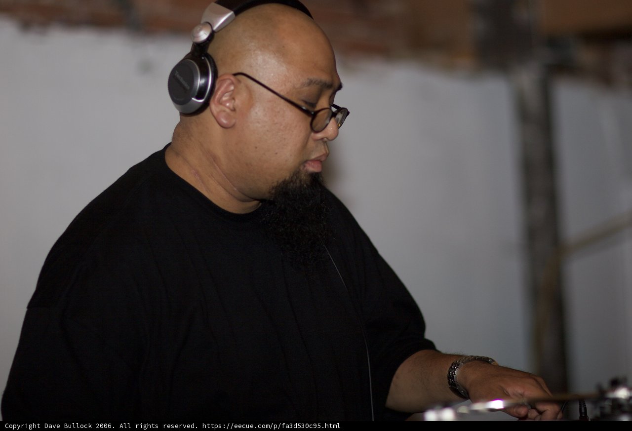 DJ Rhettmatic dropping beats