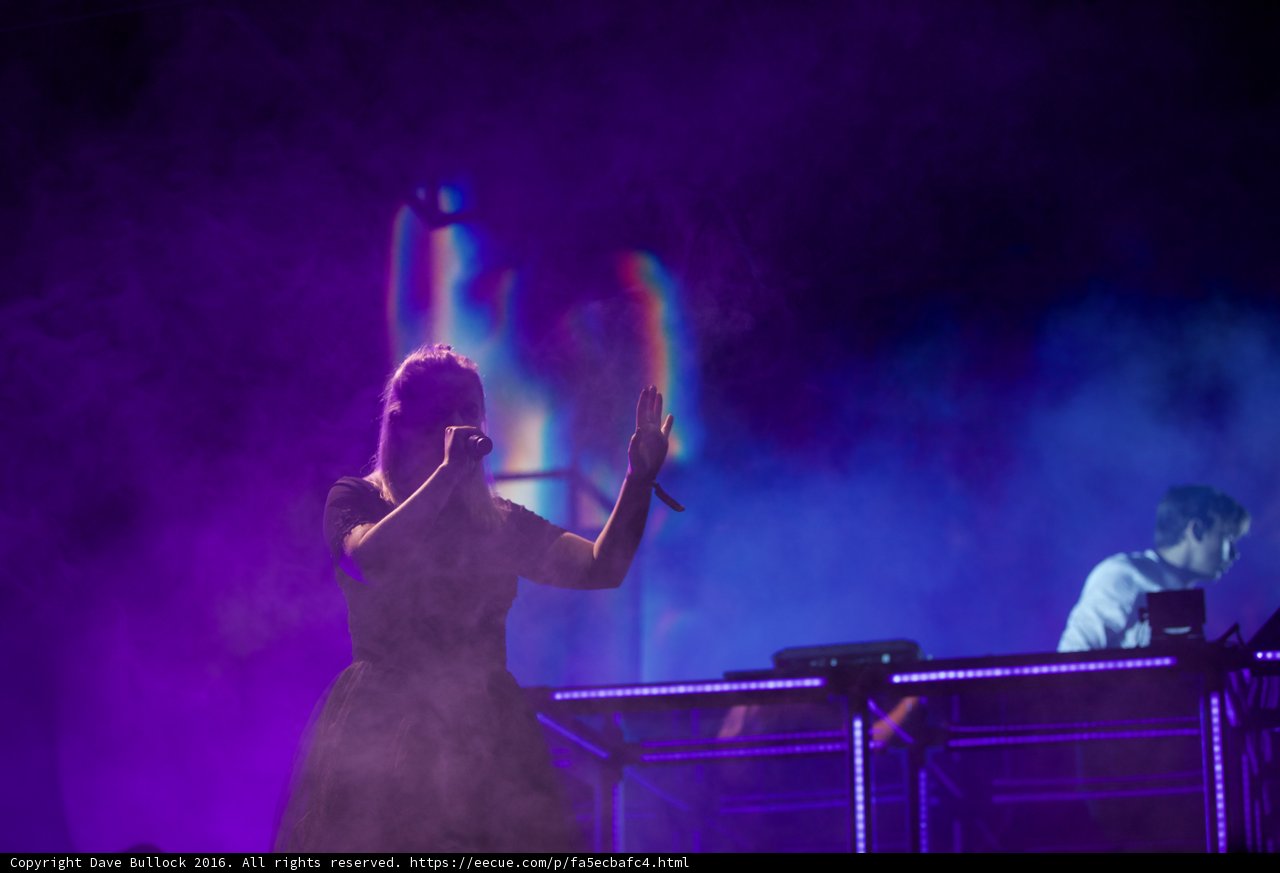 Center Stage Songstress