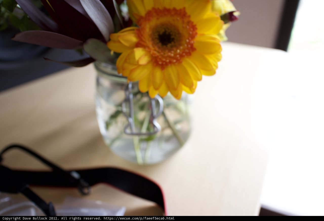Ikebana-inspired Flower Arrangement