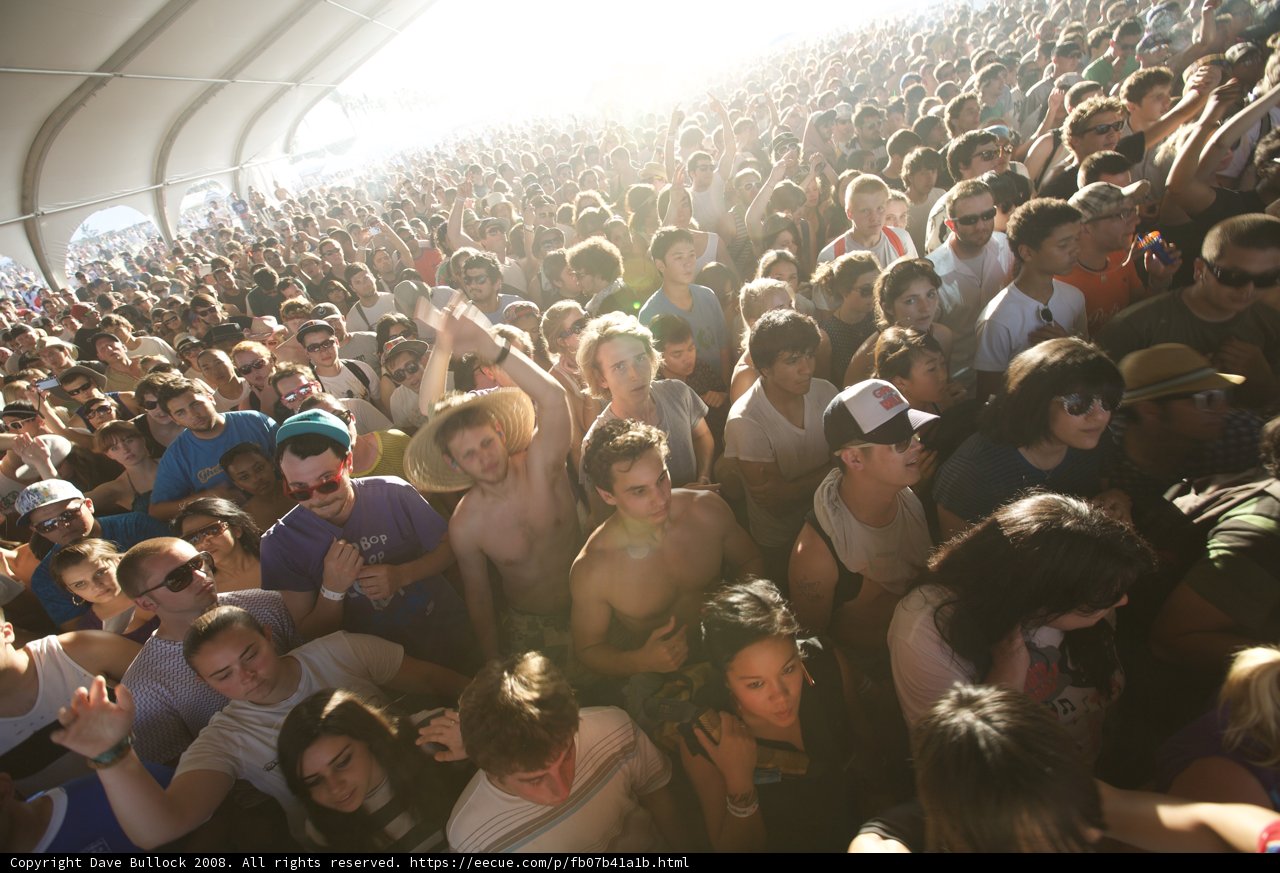 RL Grime Rocks a Crowd of 38 at Coachella 2008